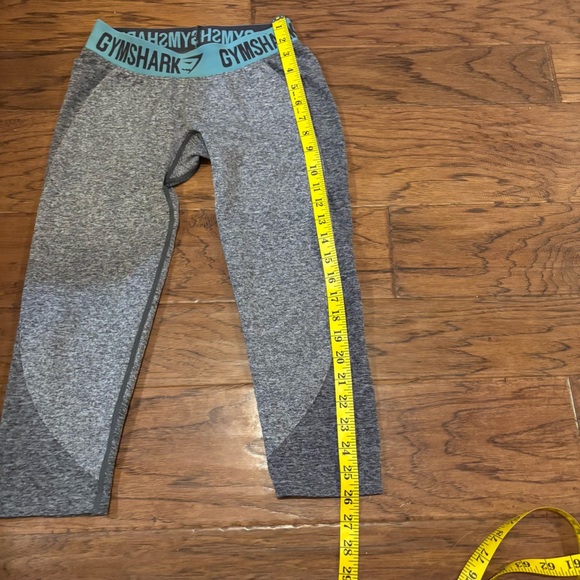 Gymshark Flex Leggings Teal Logo | Estimated Size Small - Picture 5 of 7